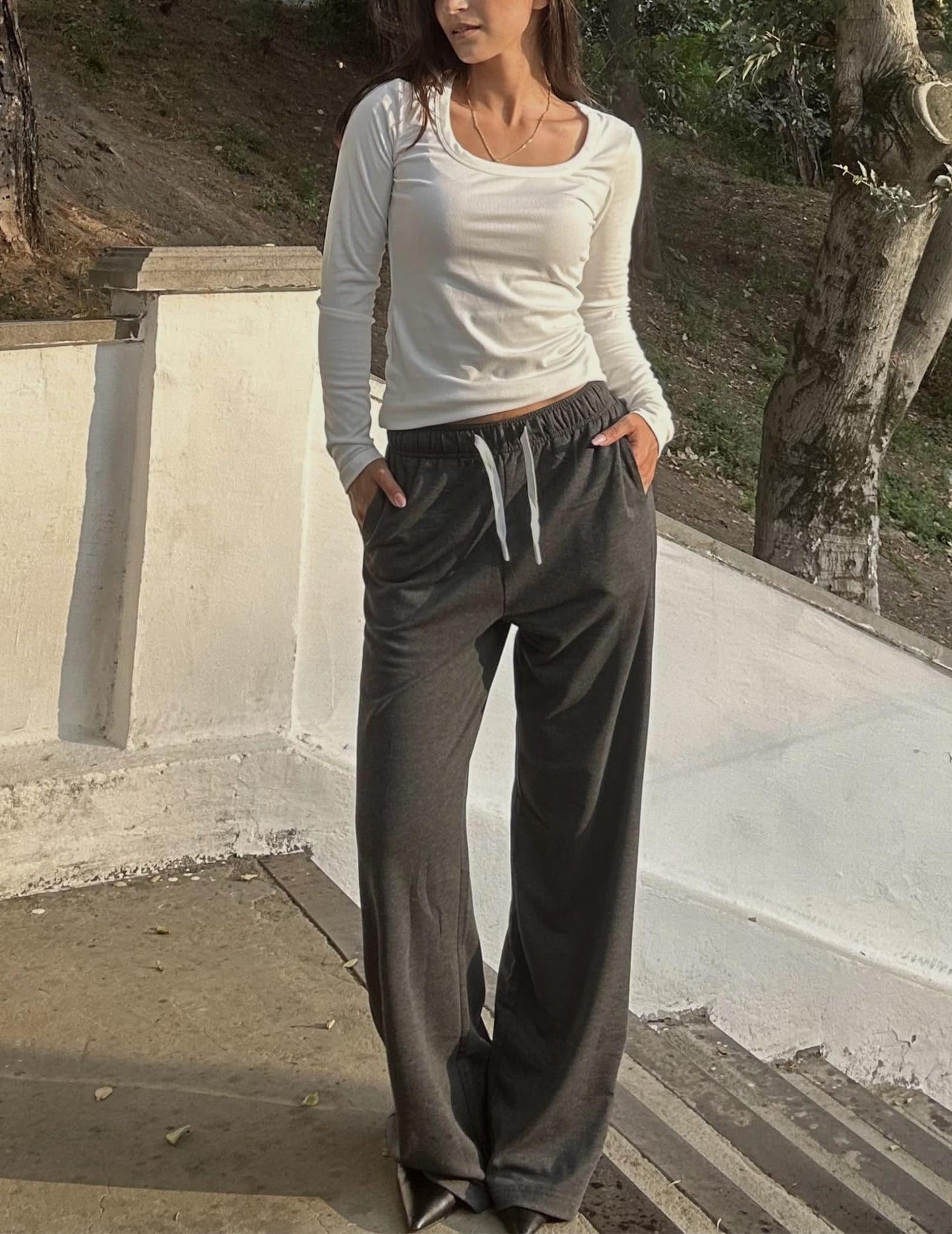 TEMOFON Fall Pants for Women Casual Sweat Pants for Women Elastic Waistband Lounge Pants Women with Pockets Comfy Pants Winter Pants for Women Dark Grey