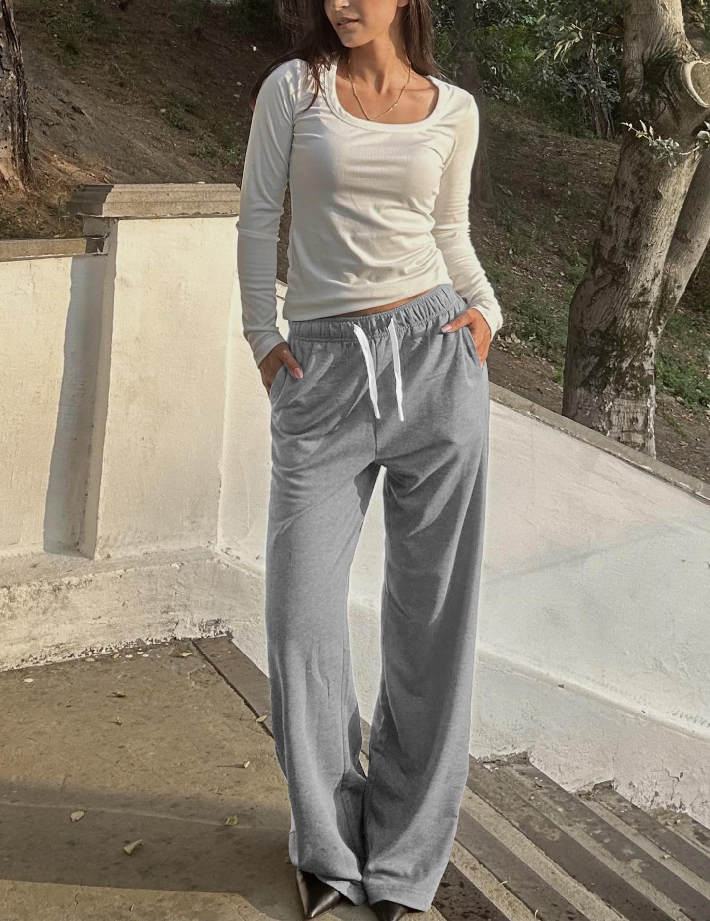 TEMOFON Fall Pants for Women Wide Leg Pants Fall Sweat Pants with Pockets Elastic Waistband Comfy Pants Women Winter Lounge Pants Light Grey