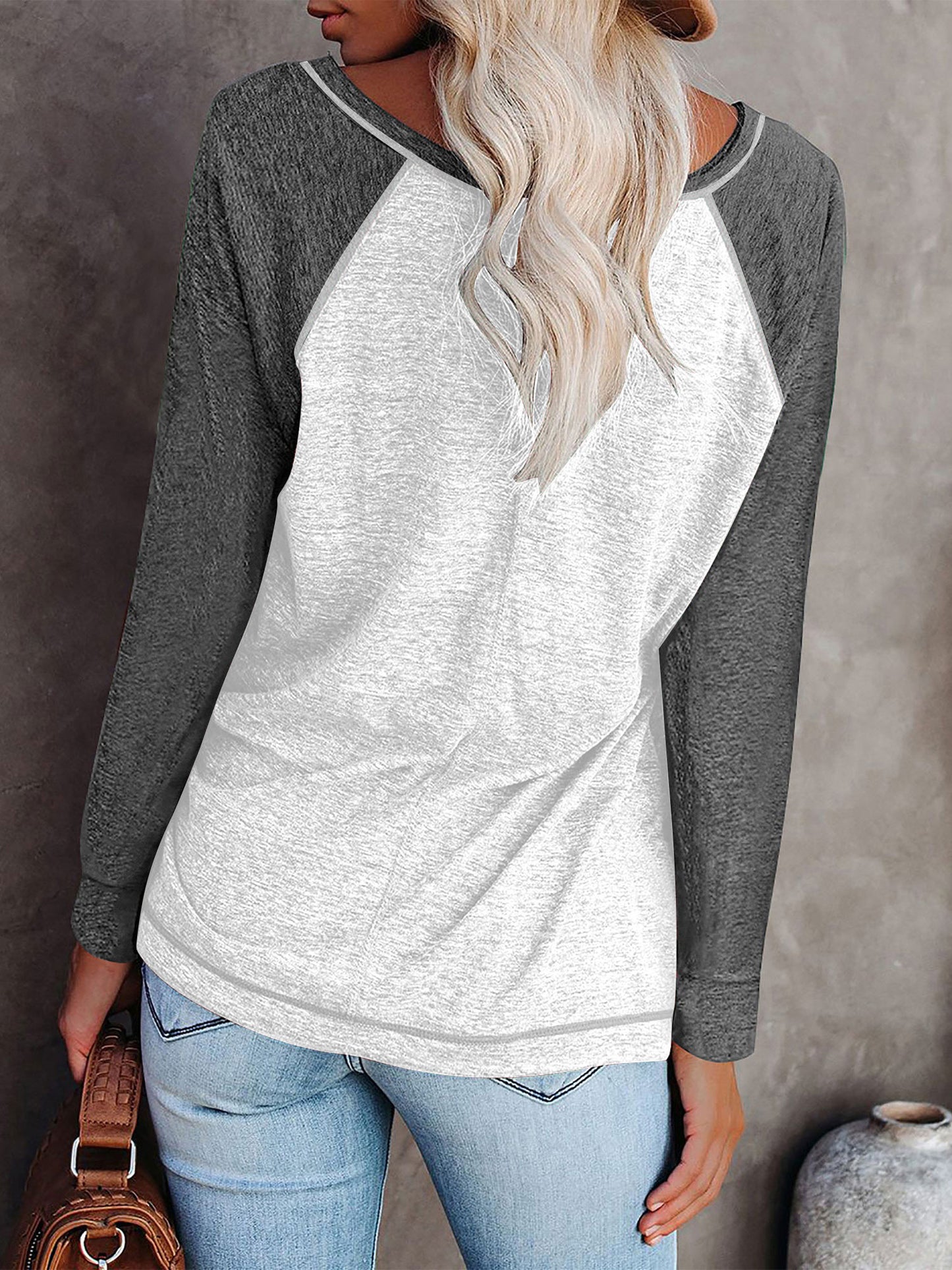TEMOFON Long Sleeve Tops for Women Casual Crew Neck T Shirts Fall Color Block Tunic Tops Casual Gray Loose Shirts for Women